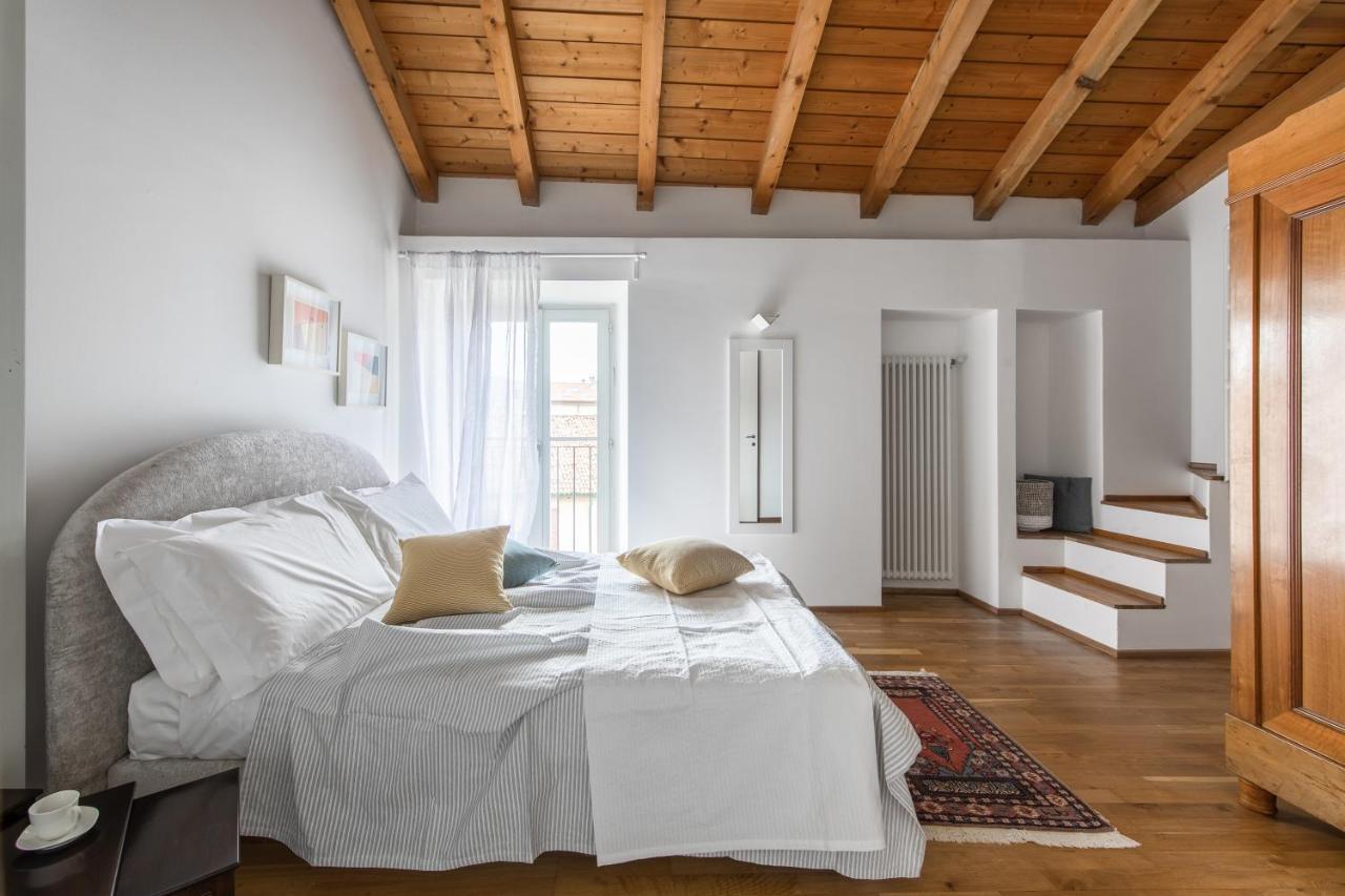 A Casa Nuccia Mansarda By Holiday Solutions Комо Екстериор снимка