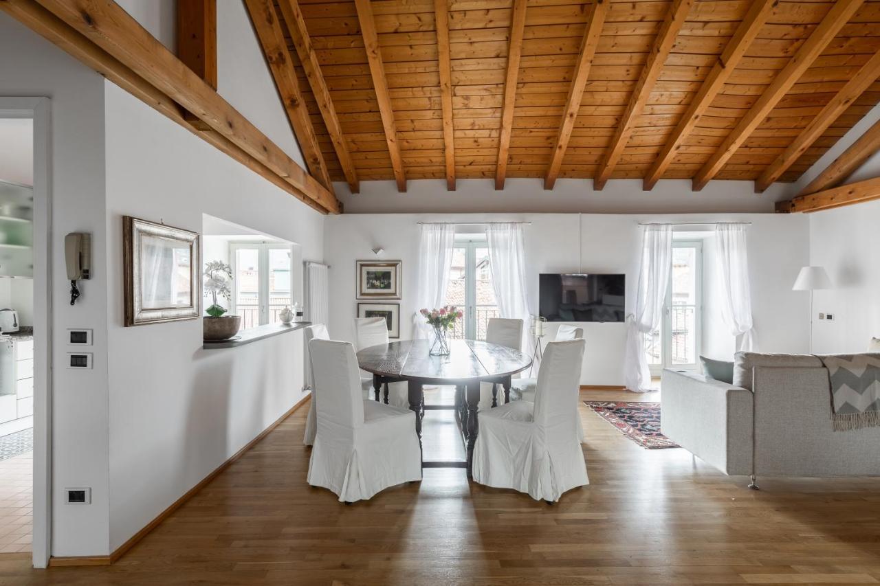A Casa Nuccia Mansarda By Holiday Solutions Комо Екстериор снимка
