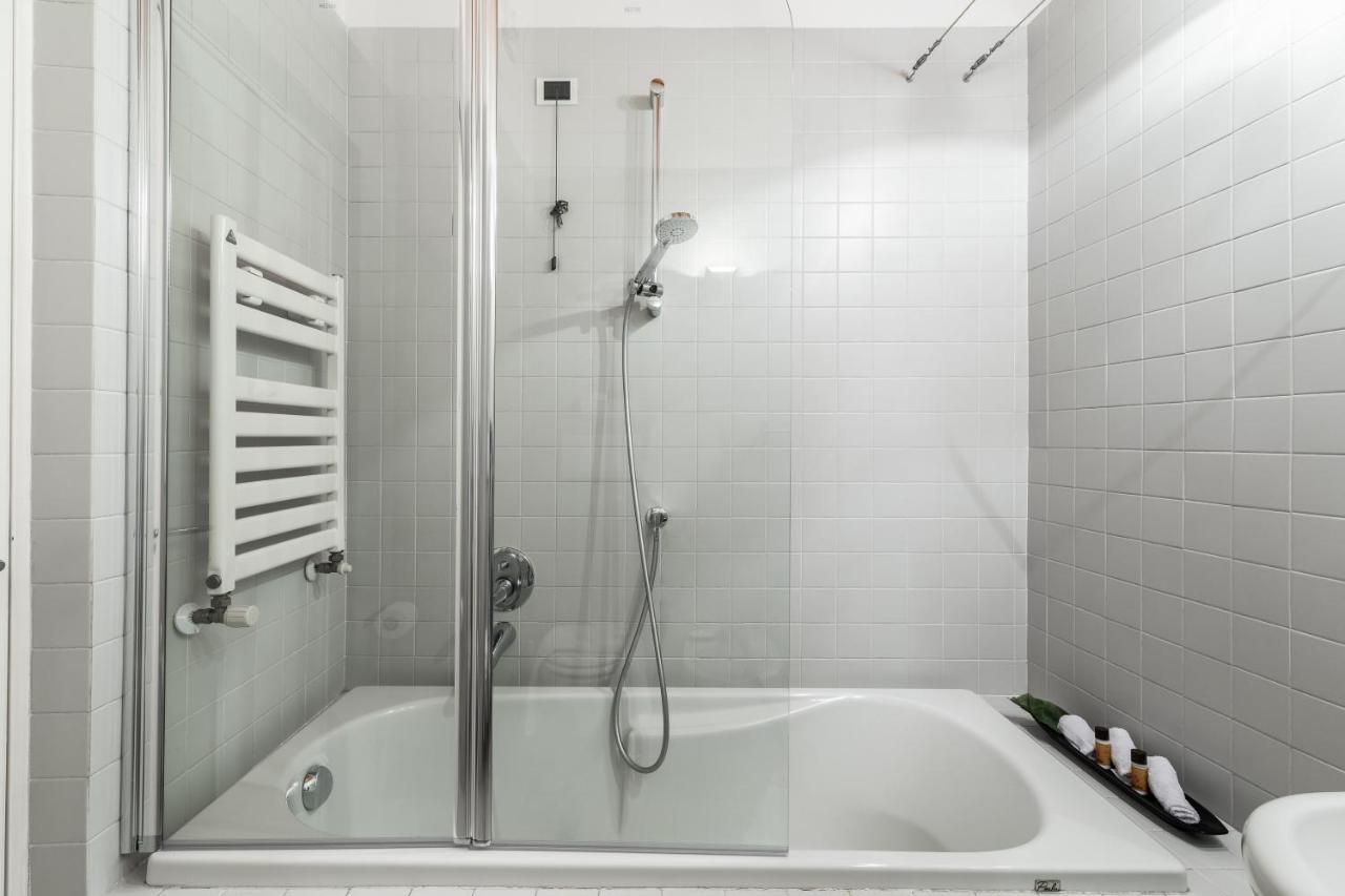 A Casa Nuccia Mansarda By Holiday Solutions Комо Екстериор снимка