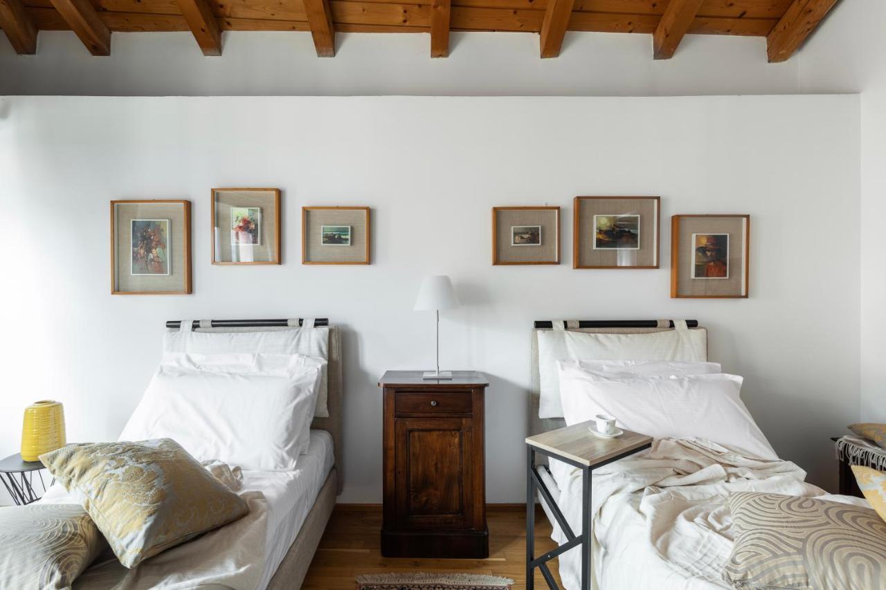 A Casa Nuccia Mansarda By Holiday Solutions Комо Екстериор снимка