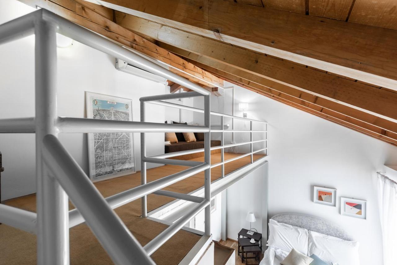 A Casa Nuccia Mansarda By Holiday Solutions Комо Екстериор снимка