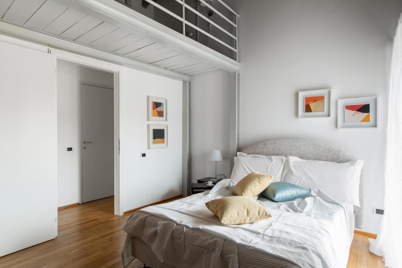 A Casa Nuccia Mansarda By Holiday Solutions Комо Екстериор снимка