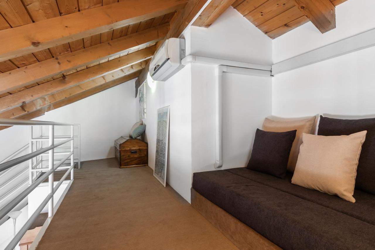 A Casa Nuccia Mansarda By Holiday Solutions Комо Екстериор снимка