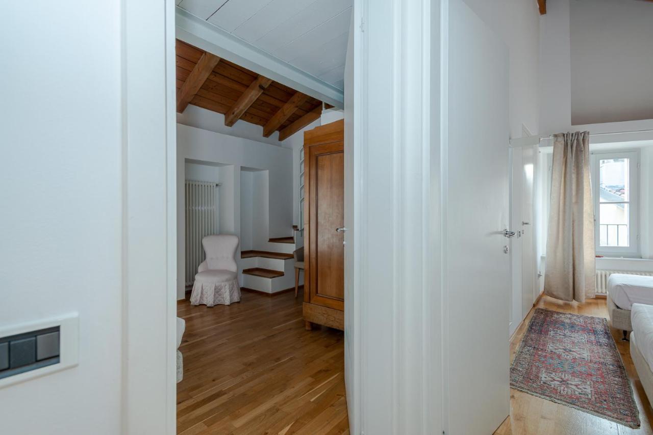 A Casa Nuccia Mansarda By Holiday Solutions Комо Екстериор снимка