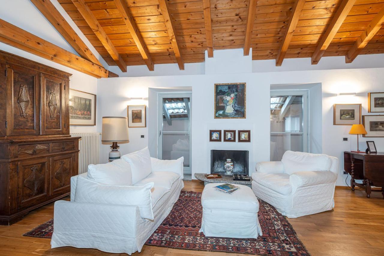 A Casa Nuccia Mansarda By Holiday Solutions Комо Екстериор снимка