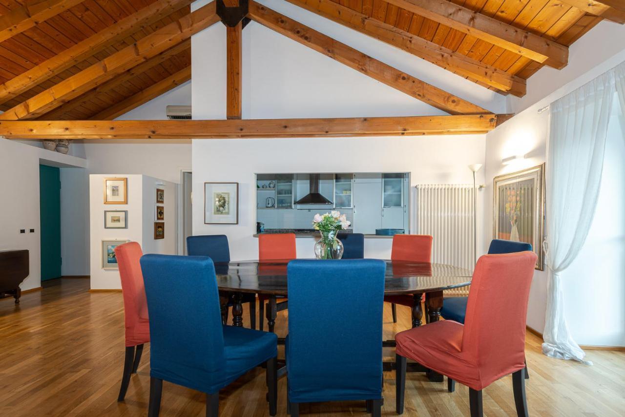 A Casa Nuccia Mansarda By Holiday Solutions Комо Екстериор снимка